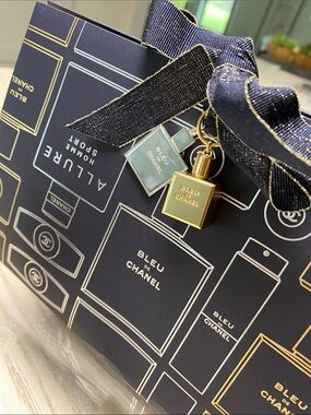 Chanel Bleu De Chanel Limited Edition Charm Set